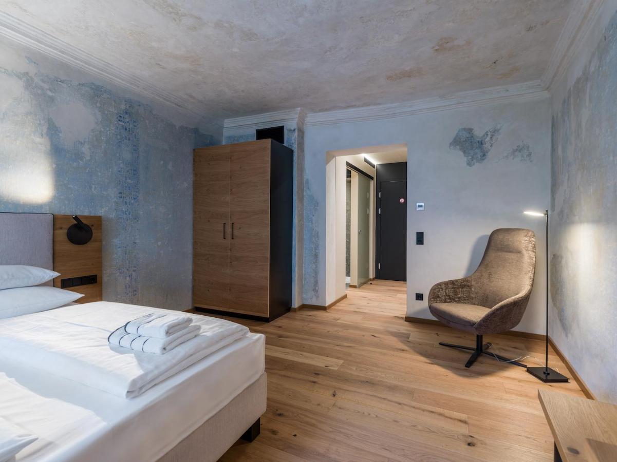 Platzhirsch Hotel *
